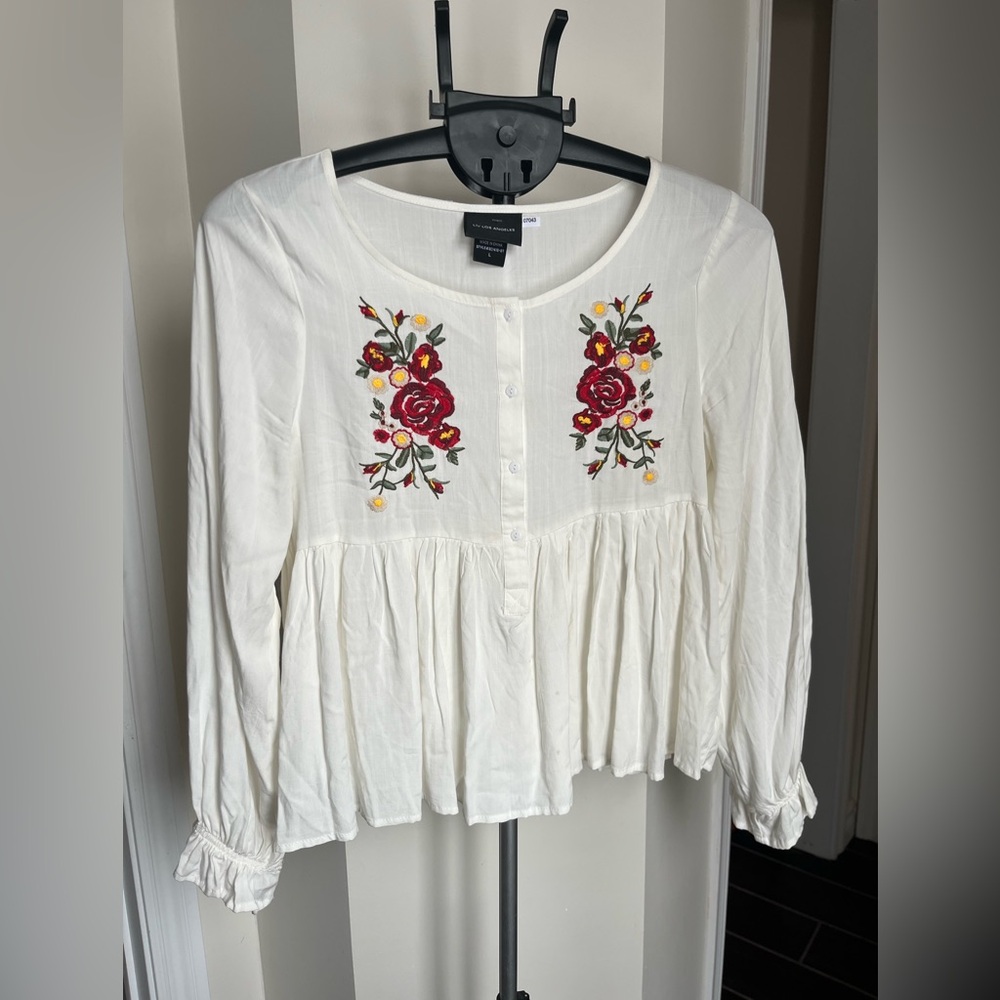 Liv Los Angeles Embroidered Floral boho Blouse